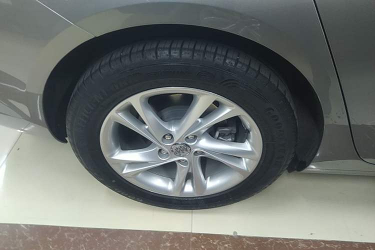 Used Buick Regal 2023 552T Smart Enjoyment Version Right Rear Wheel Hub