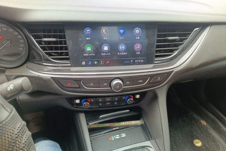 Used Buick Regal 2023 552T Smart Enjoyment Version Audio And AC Panel