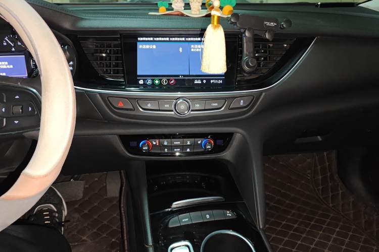 Used Buick Regal 2023 552T Smart Enjoyment Version Audio And AC Panel