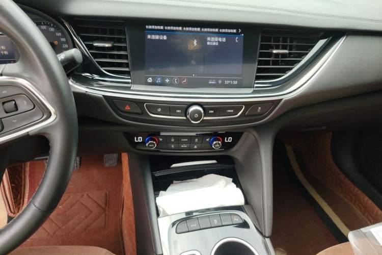 Used Buick Regal 2023 552T Smart Enjoyment Version Audio And AC Panel