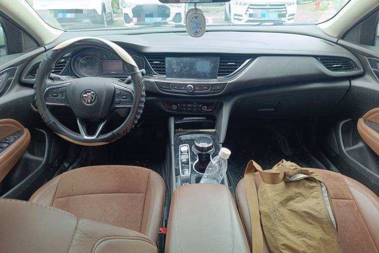 Used Buick Regal 2023 552T Smart Enjoyment Version Center Console