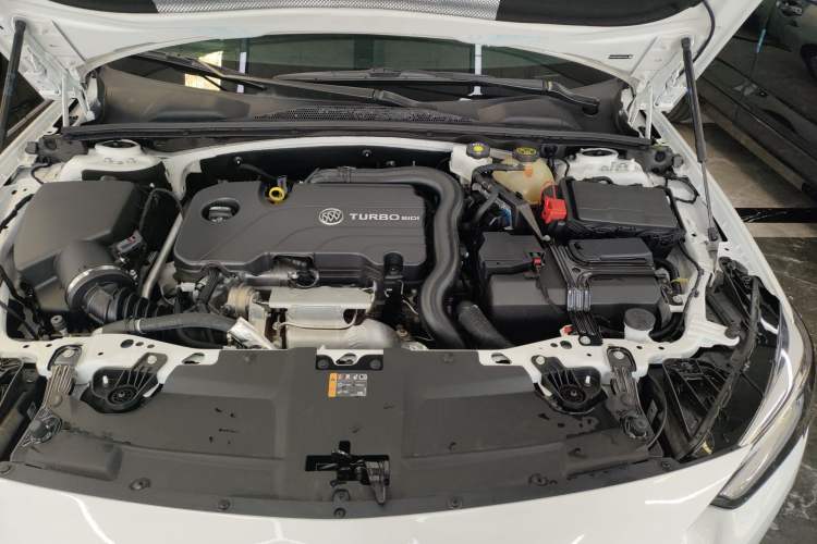 Used Buick Regal 2023 552T Smart Enjoyment Version Engine Bay