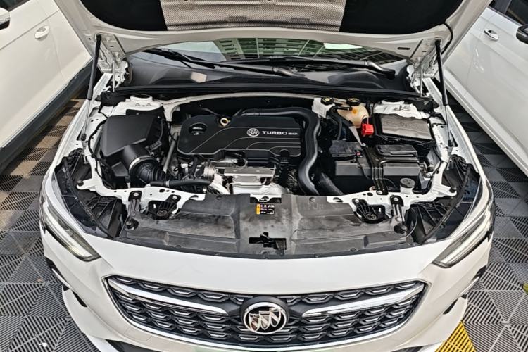 Used Buick Regal 2023 552T Smart Enjoyment Version Engine Bay
