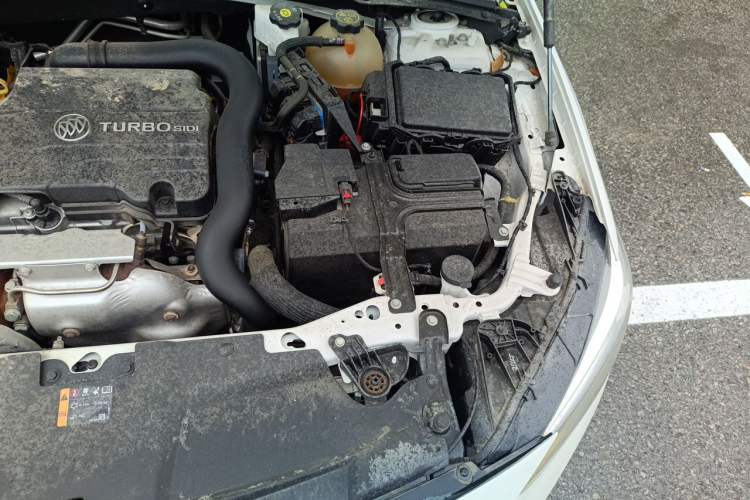 Used Buick Regal 2023 552T Smart Enjoyment Version Engine Bay Left