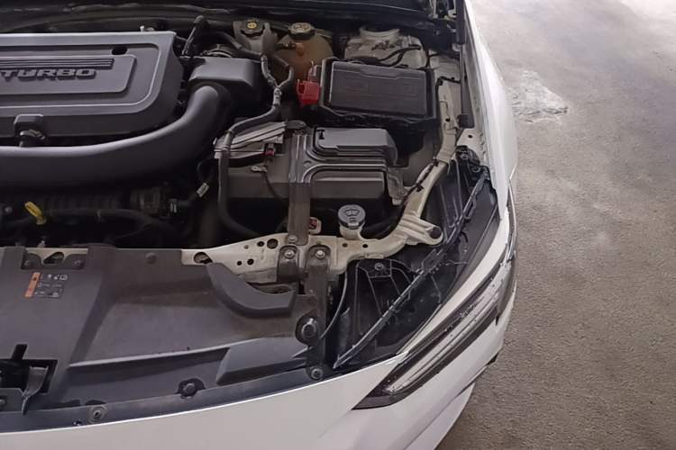 Used Buick Regal 2023 652T Smart Enjoyment Version Engine Bay Left
