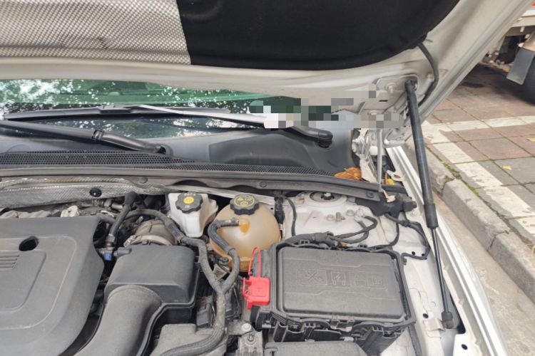Used Buick Regal 2023 GS Prestige Model Engine Bay Left