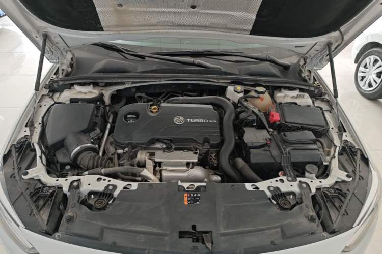 Used Buick Regal 2023 552T Smart Enjoyment Version Engine Bay