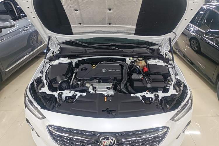 Used Buick Regal 2023 552T Smart Enjoyment Version Engine Bay
