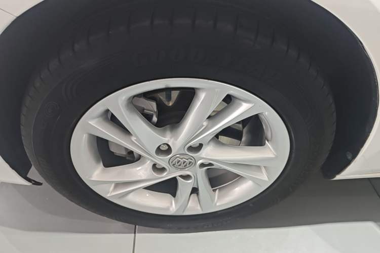 Used Buick Regal 2023 552T Smart Enjoyment Version Left Front Wheel Hub