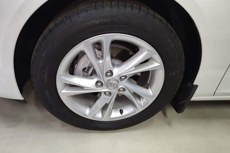 Used Buick Regal 2023 552T Smart Enjoyment Version Left Front Wheel Hub