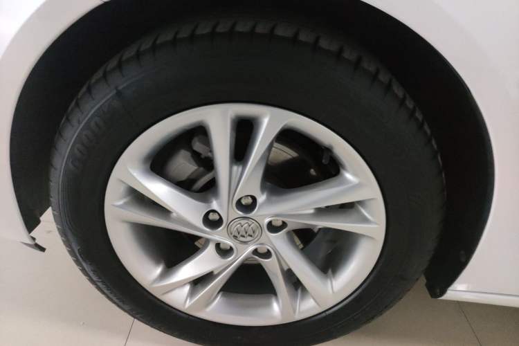 Used Buick Regal 2023 552T Smart Enjoyment Version Left Front Wheel Hub