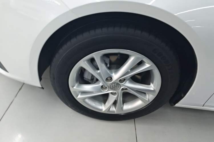 Used Buick Regal 2023 552T Smart Enjoyment Version Left Front Wheel Hub