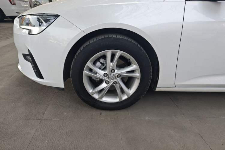 Used Buick Regal 2023 552T Smart Enjoyment Version Left Front Wheel Hub