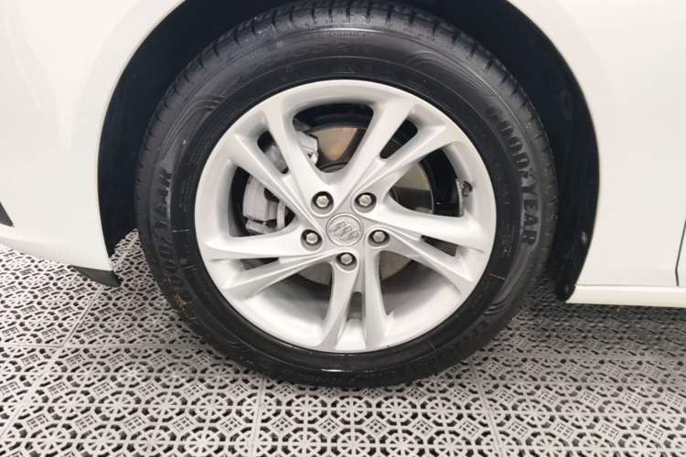 Used Buick Regal 2023 552T Smart Enjoyment Version Left Front Wheel Hub