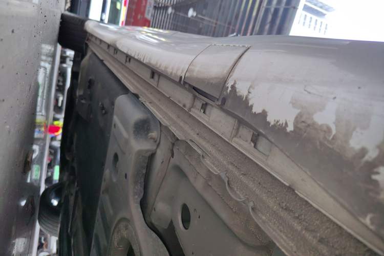 Used Buick Regal 2023 GS Prestige Model Left Side Sill