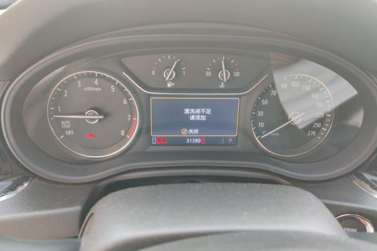 Used Buick Regal 2023 552T Smart Enjoyment Version Odometer Close Up