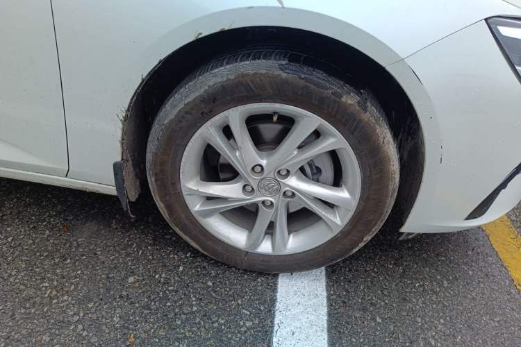 Used Buick Regal 2023 552T Smart Enjoyment Version Right Front Wheel Hub
