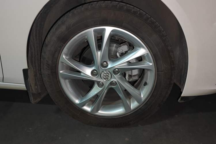 Used Buick Regal 2023 552T Smart Enjoyment Version Right Front Wheel Hub