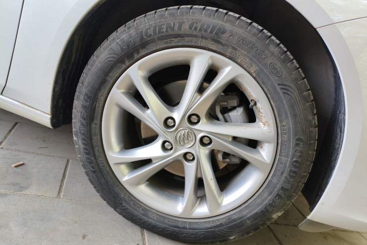 Used Buick Regal 2023 552T Smart Enjoyment Version Right Front Wheel Hub