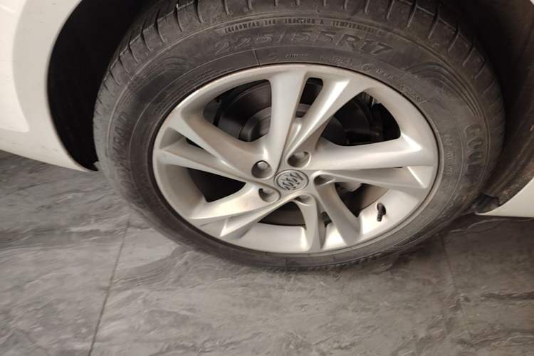 Used Buick Regal 2023 552T Smart Enjoyment Version Right Rear Wheel Hub