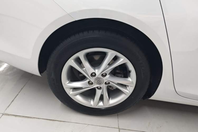 Used Buick Regal 2023 552T Smart Enjoyment Version Right Rear Wheel Hub