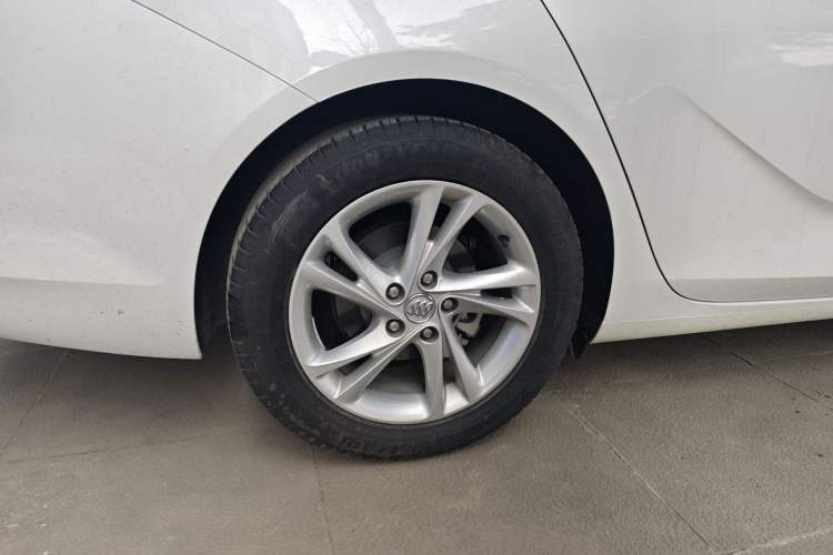 Used Buick Regal 2023 552T Smart Enjoyment Version Right Rear Wheel Hub