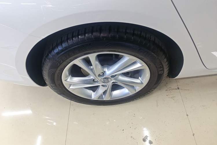 Used Buick Regal 2023 552T Smart Enjoyment Version Right Rear Wheel Hub
