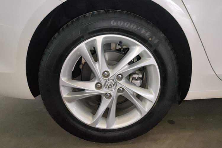 Used Buick Regal 2023 552T Smart Enjoyment Version Right Rear Wheel Hub