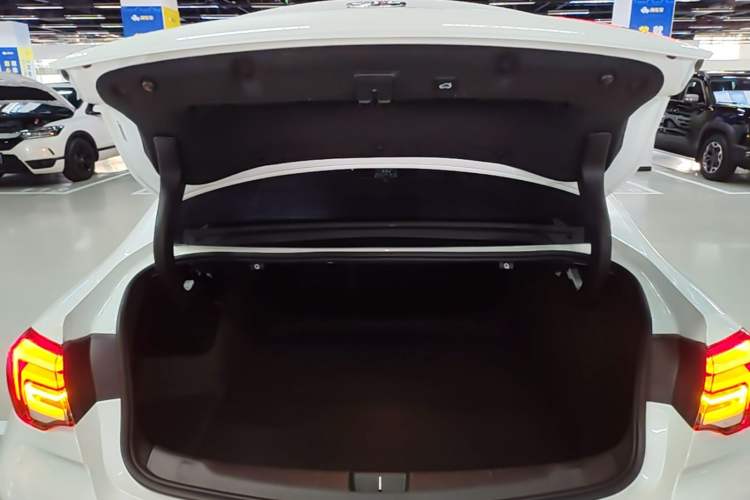Used Buick Regal 2023 552T Smart Enjoyment Version Trunk