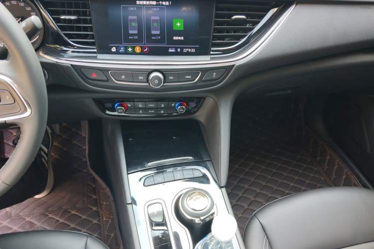 Used Buick Regal 2024 Revised 25T Ultra-Comfort Edition Audio And AC Panel