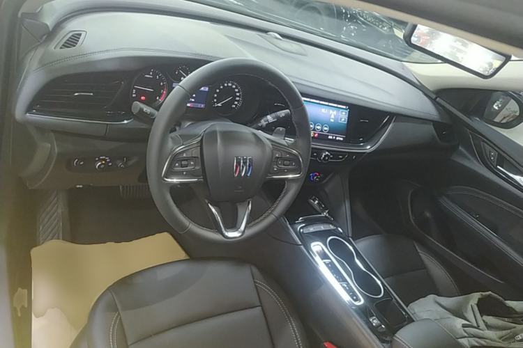 Used Buick Regal 2024 25T Deluxe Edition Center Console