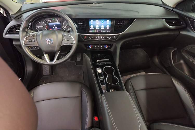 Used Buick Regal 2024 25T Deluxe Edition Center Console