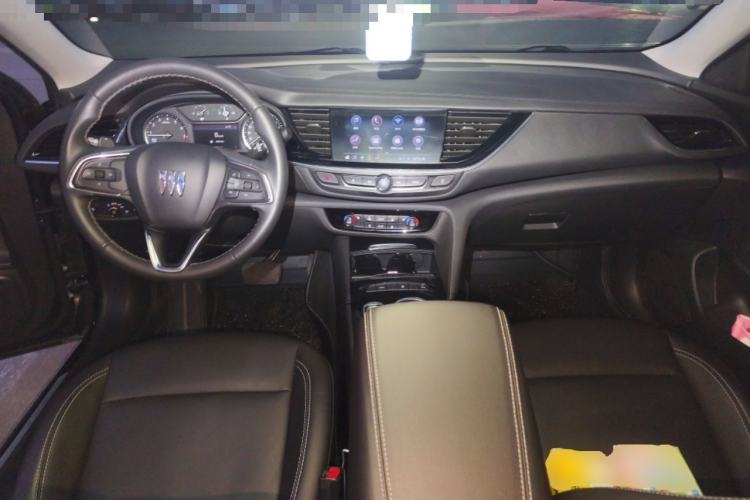 Used Buick Regal 2024 25T Deluxe Edition Center Console