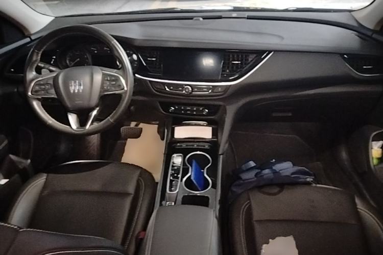 Used Buick Regal 2024 25T Deluxe Edition Center Console