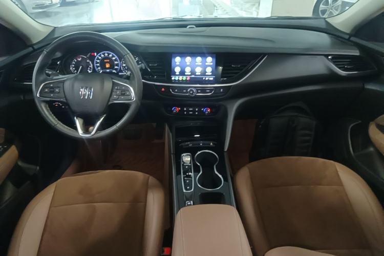 Used Buick Regal 2024 28T Luxury Edition Center Console