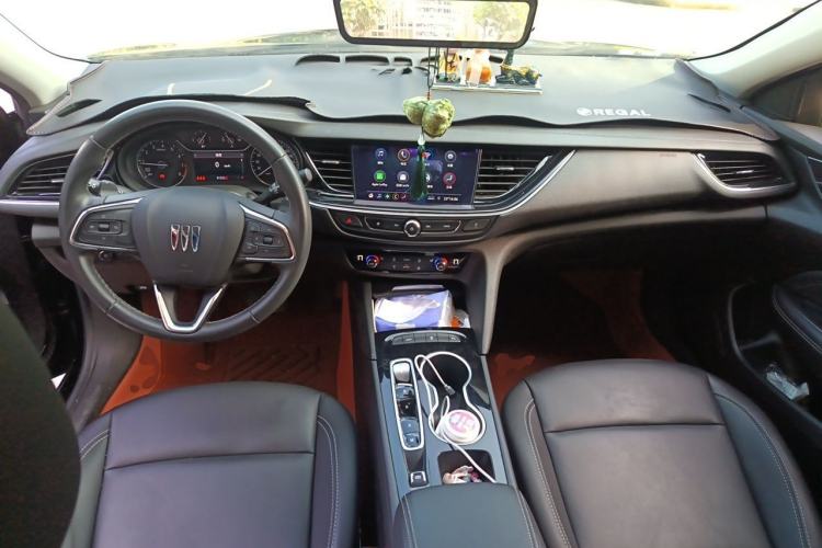 Used Buick Regal 2024 25T Deluxe Edition Center Console