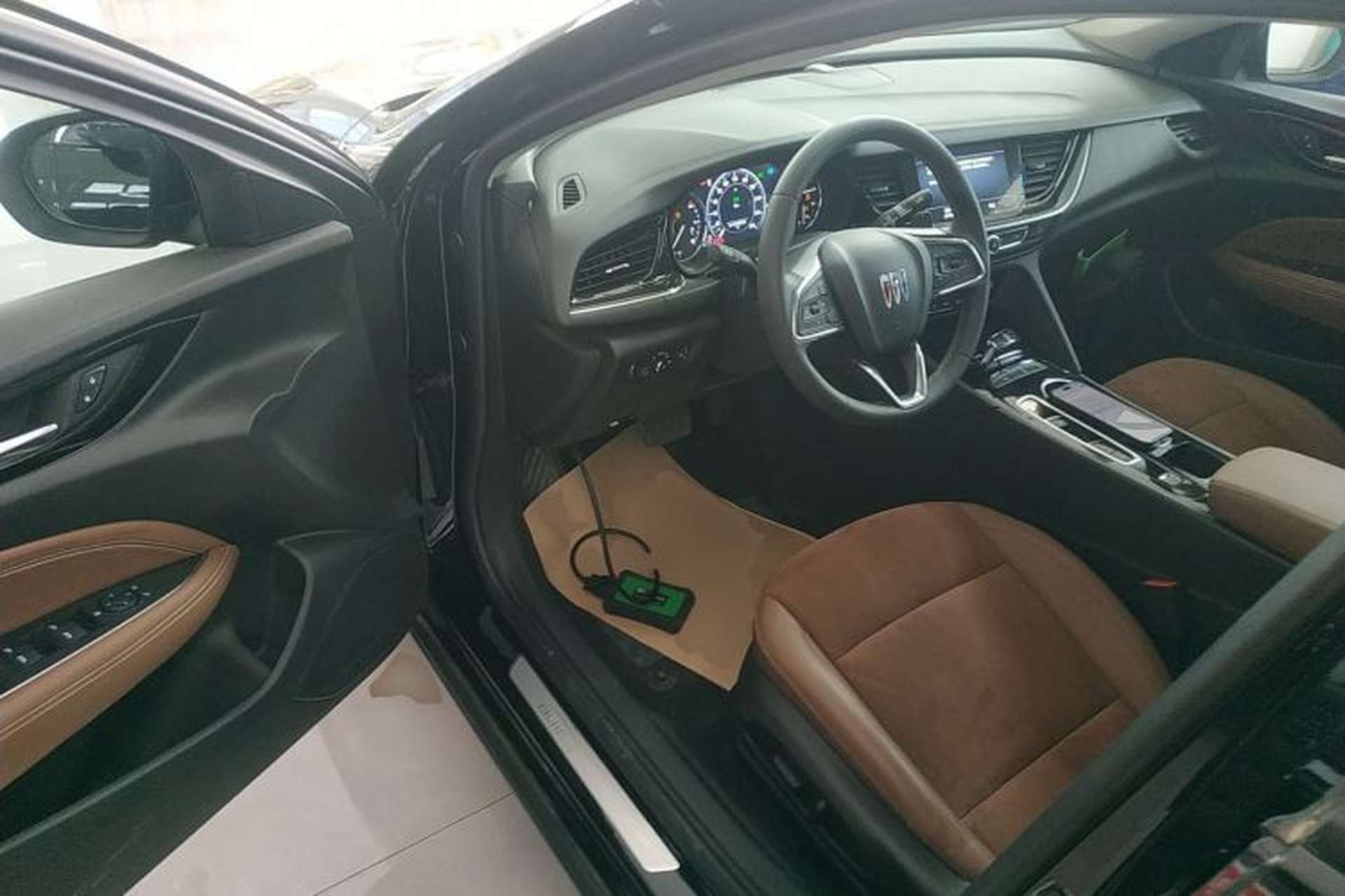 Used Buick Regal 2024 28T Luxury Edition Driver Seat