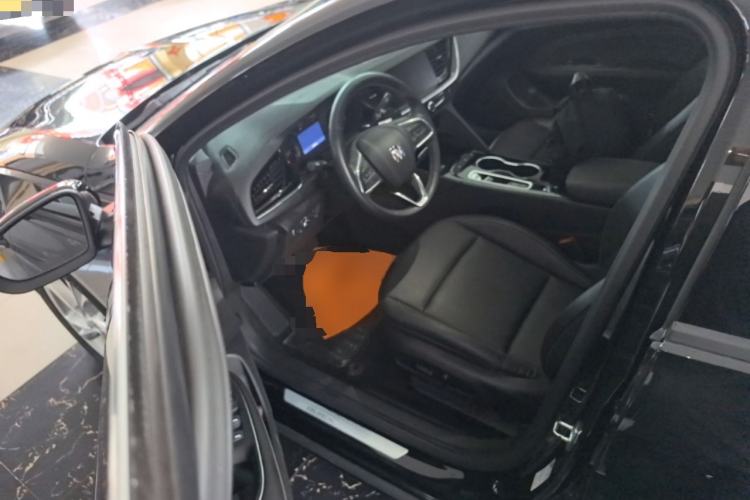 Used Buick Regal 2024 25T Deluxe Edition Driver Seat