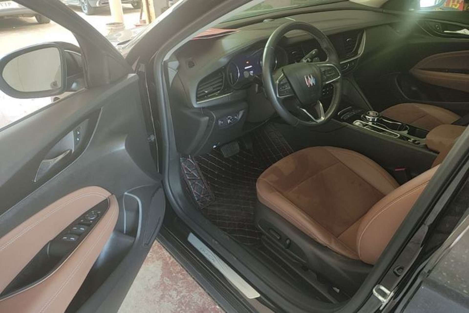 Used Buick Regal 2024 28T Luxury Edition Driver Seat