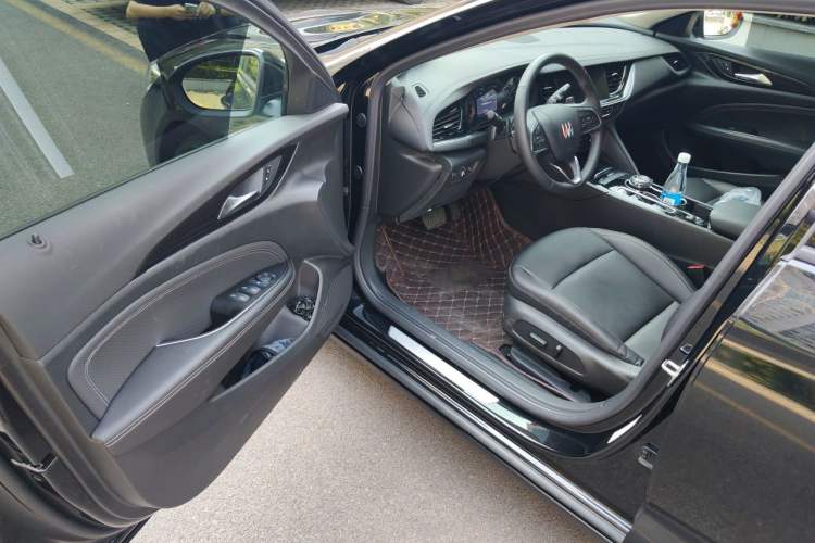 Used Buick Regal 2024 Revised 25T Ultra-Comfort Edition Driver Seat