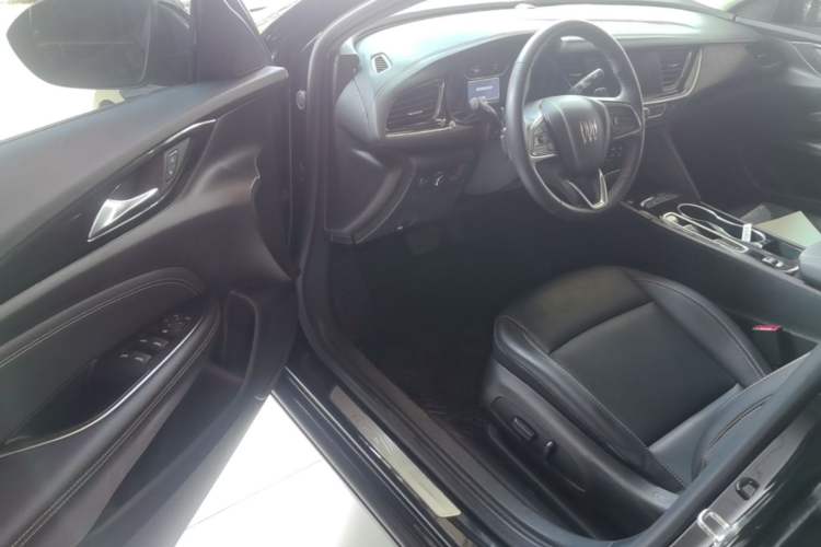 Used Buick Regal 2024 25T Deluxe Edition Driver Seat