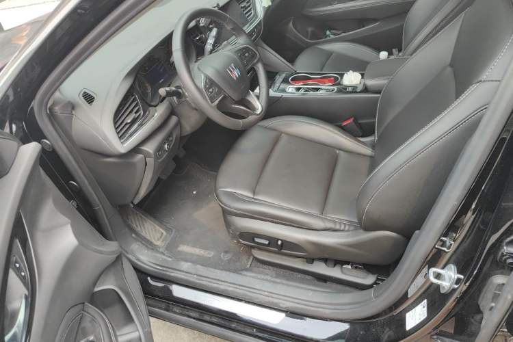 Used Buick Regal 2024 25T Deluxe Edition Driver Seat