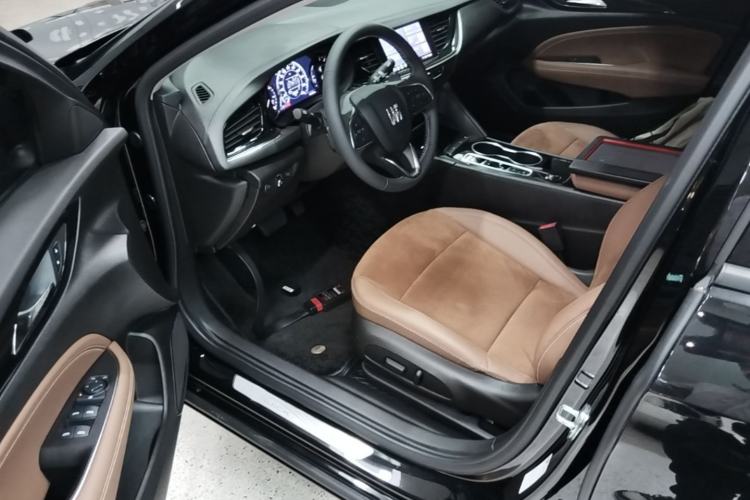 Used Buick Regal 2024 28T Luxury Edition Driver Seat