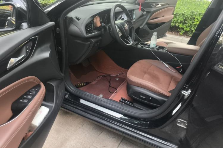 Used Buick Regal 2024 28T Luxury Edition Driver Seat