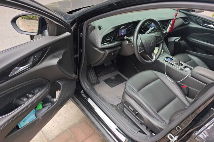 Used Buick Regal 2024 25T Deluxe Edition Driver Seat