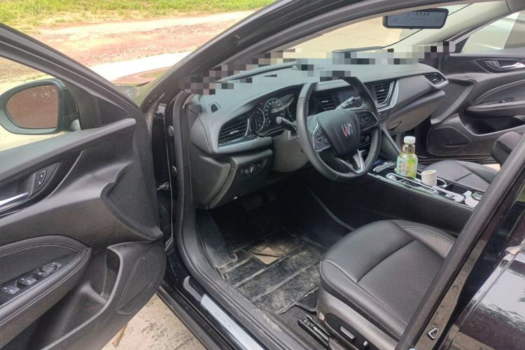 Used Buick Regal 2024 28T Luxury Edition Driver Seat