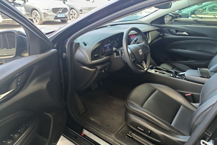 Used Buick Regal 2024 Revised 25T Ultra-Comfort Edition Driver Seat