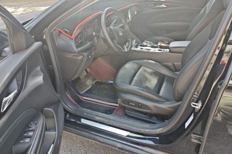 Used Buick Regal 2024 25T Deluxe Edition Driver Seat