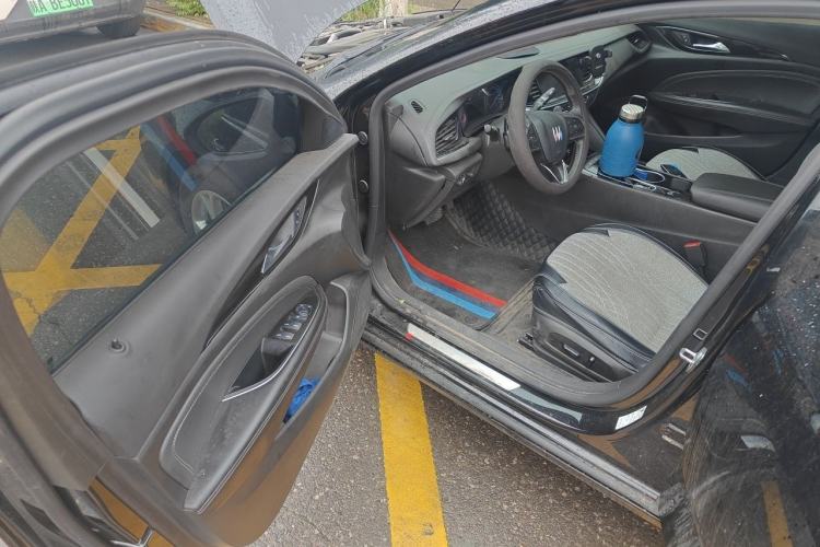 Used Buick Regal 2024 Revised 25T Ultra-Comfort Edition Driver Seat