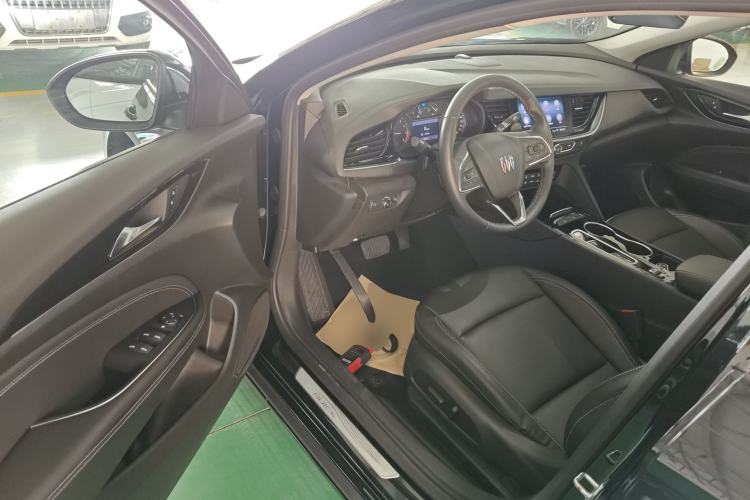 Used Buick Regal 2024 25T Deluxe Edition Driver Seat